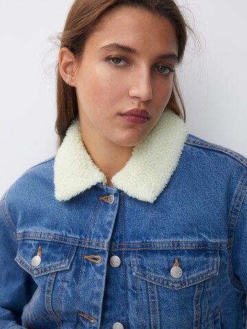 Pull&Bear Between-Season Jacket in Blue