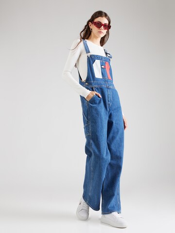 Tommy Jeans Ohlapna forma Kavbojke z naramnicami 'CLASSIC' | modra barva: sprednja stran