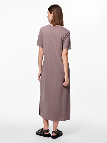 Abito 'ANORA' di PIECES in marrone