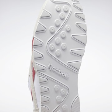 Sneaker bassa 'Classic' di Reebok in bianco