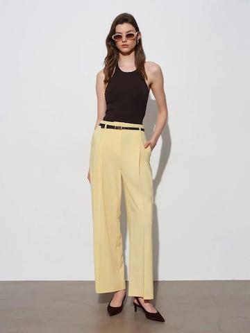 Dilvin Wide leg Broek in Geel