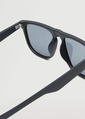 MANGO MAN Sunglasses 'Paul' in Black