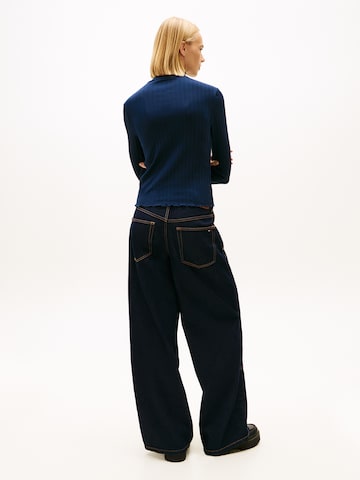 Tricou de la Tommy Jeans pe albastru