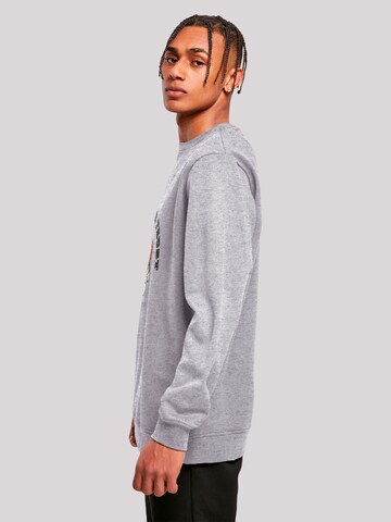 Sweat-shirt 'In Love We Trust Valentinstag Streetwear' F4NT4STIC en gris