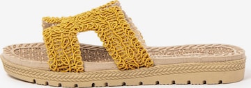 Brasileras - Pantufa 'Braida' em amarelo: frente