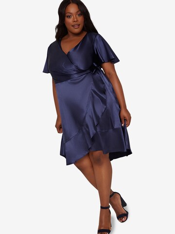 Chi Chi Curve Cocktailjurk in Blauw