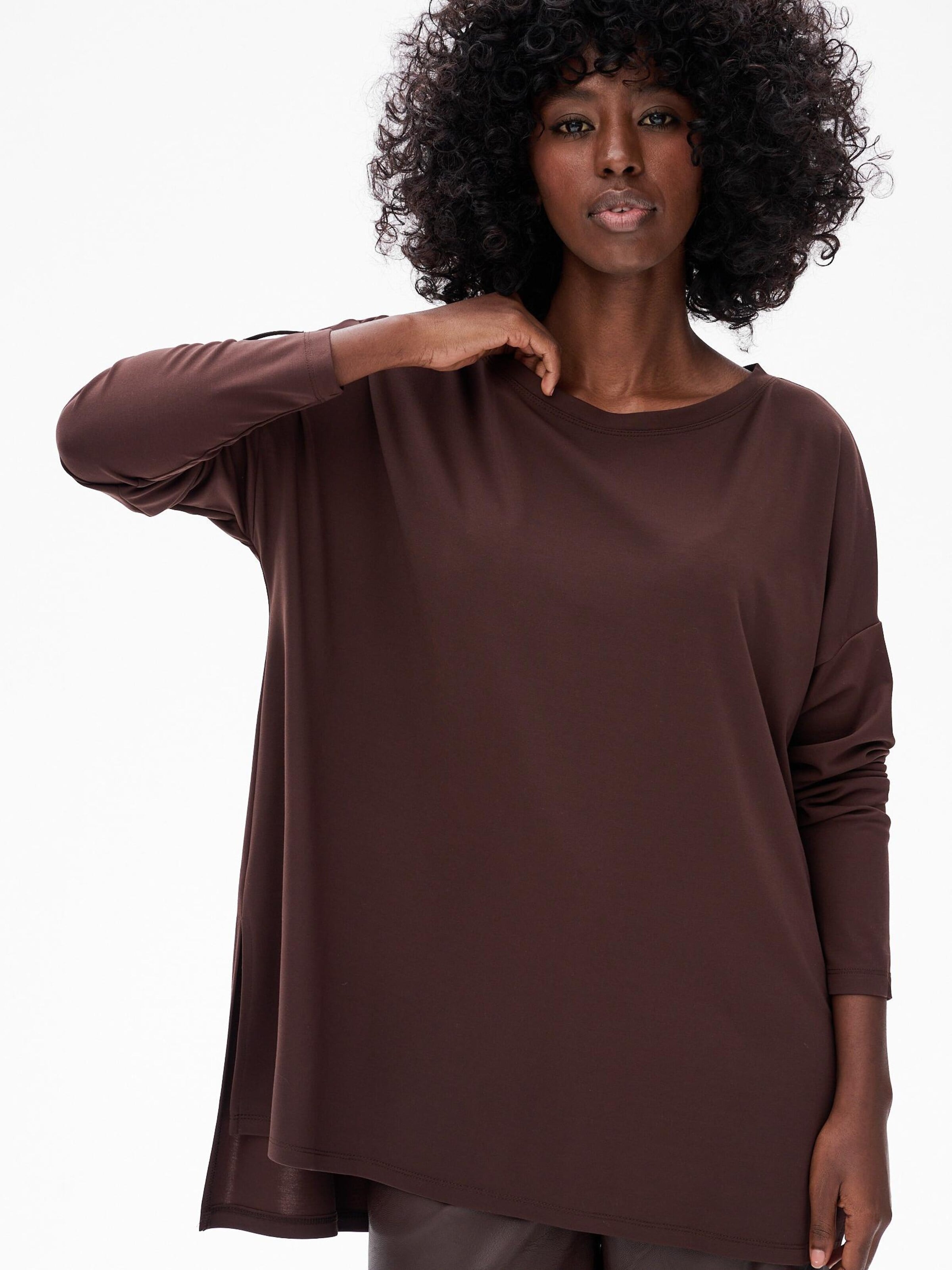 Blue Shadow Blouse in Brown: front