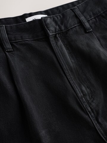 Next Zvonové kalhoty Džíny se sklady v pase – černá