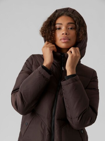 VERO MODA Winter Jacket in Brown