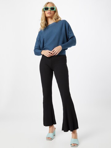 Sweat-shirt Trendyol en bleu