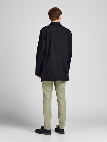 JACK & JONES Kevad-sügismantel 'Brandon', värv must