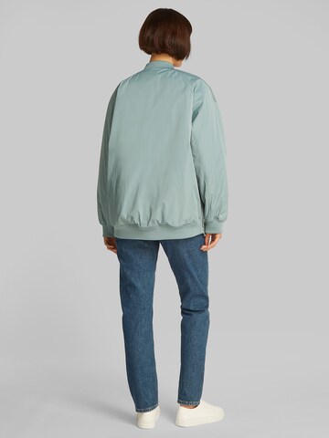 Calvin Klein Jeans Демисезонная куртка в Синий