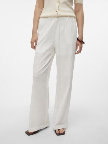 VERO MODA Wide leg Pants 'VMViola' in White