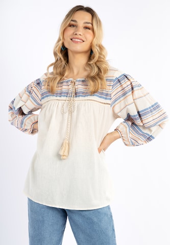 IZIA Blouse in Beige: voorkant