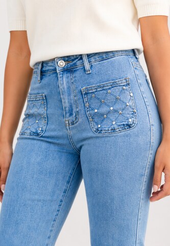 Coupe slim Jean Elara en bleu
