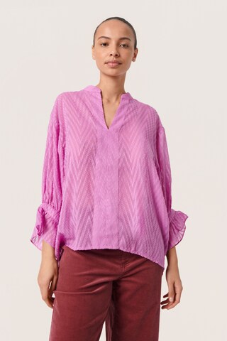 SOAKED IN LUXURY Blouse in Pink: front