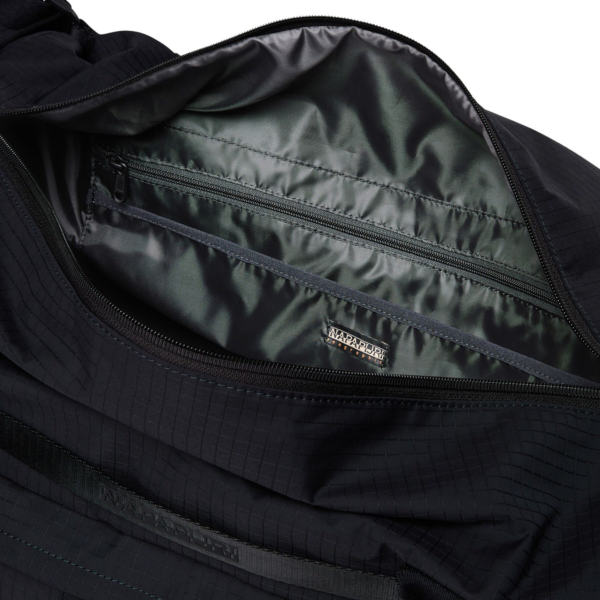 Borsa weekend 'H-Nadir' di NAPAPIJRI in nero