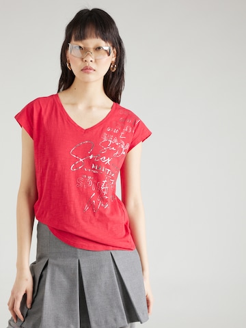 Soccx قميص بلون أحمر: الأمام