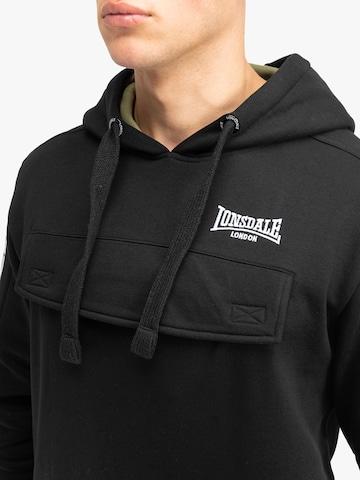 Felpa 'Rushen' di LONSDALE in nero