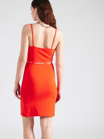 Calvin Klein Jeans Mekko värissä punainen