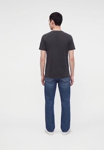 GUESS T-Shirt in Schwarz