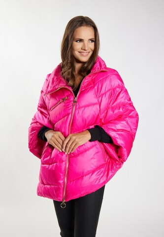 faina Cape in Roze: voorkant