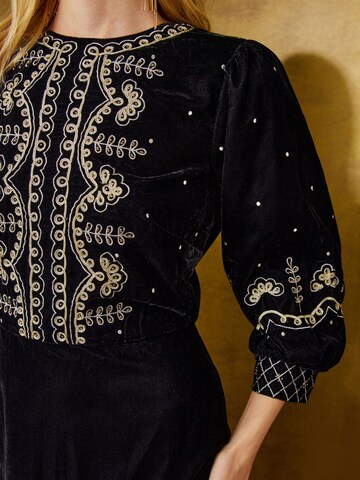 Robe love & roses en noir