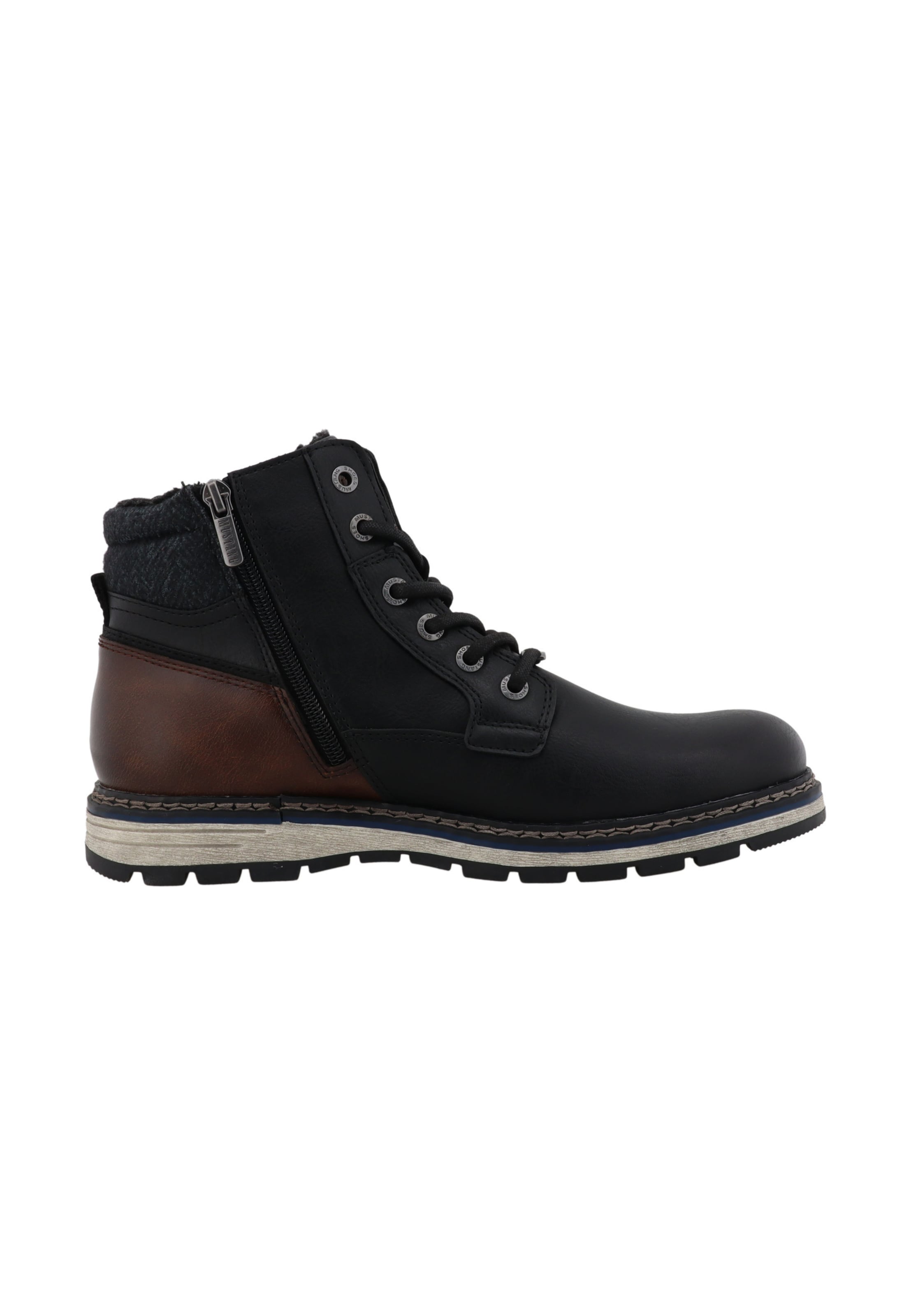 MUSTANG - Botas com atacadores em preto