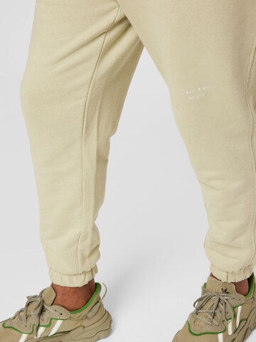 žalia Calvin Klein Jeans Siaurėjantis Kelnės