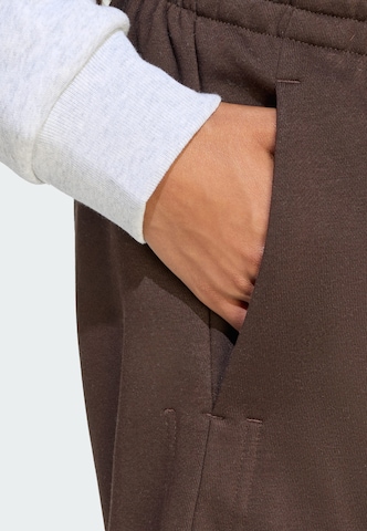Loosefit Pantalon de sport 'Studio' ADIDAS SPORTSWEAR en marron