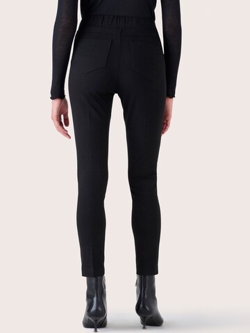 Camomilla Italia Slim fit Trousers 'Kellya' in Black