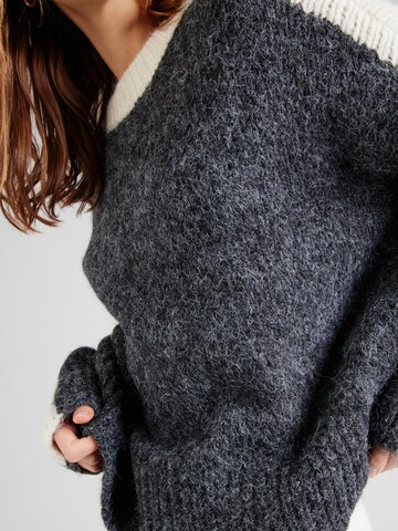 Pull-over 'CORDELIA' VERO MODA en gris
