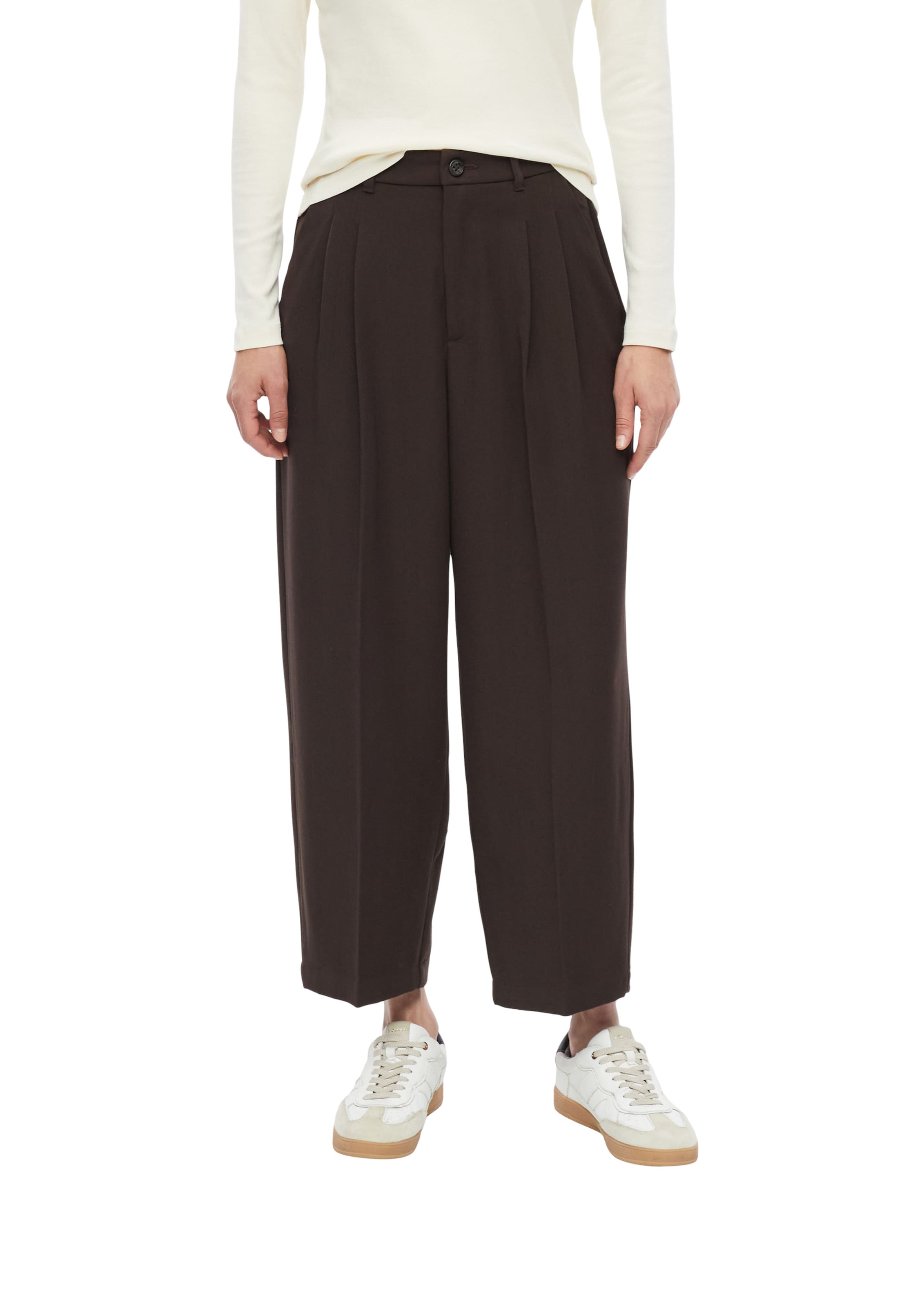 s.Oliver Barrel Pleat-front trousers in Brown: front