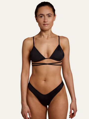 Billie Swim Bikinitop 'Sardegna' in Zwart