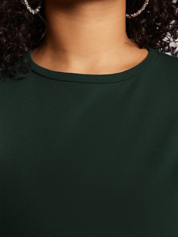 Trendyol Curve - Camisa em verde