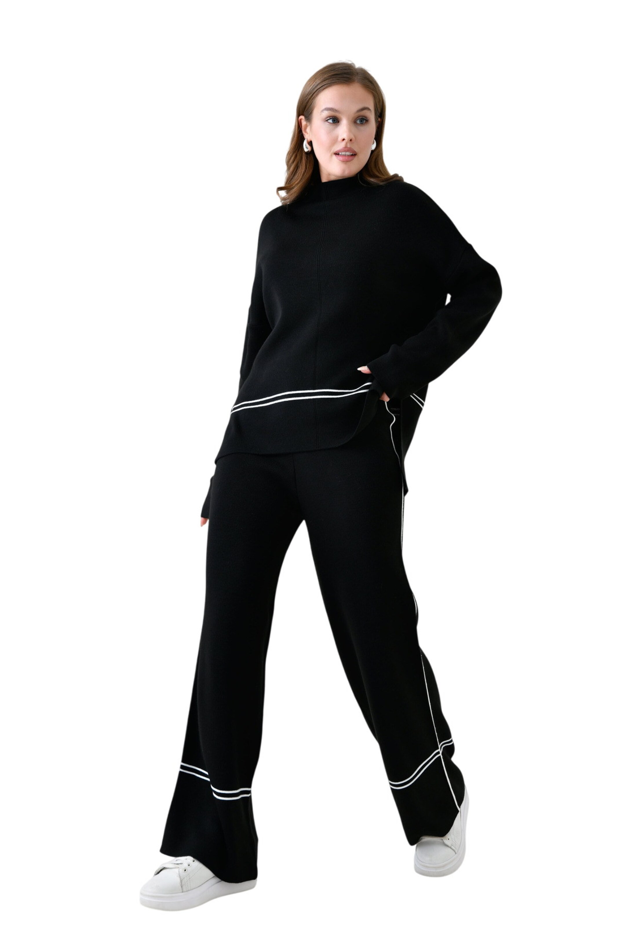 WOMAN VISION Huispak in Zwart: voorkant