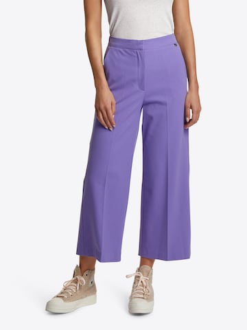 Rich & Royal Wide leg Trousers with creases in Purple: front