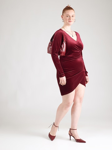 Abito 'CARDAIZA' di ONLY Carmakoma in rosso