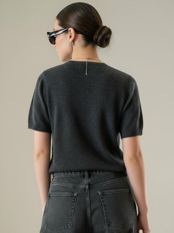 WEARABLE STORIES Sweater 'Nina' in Grey