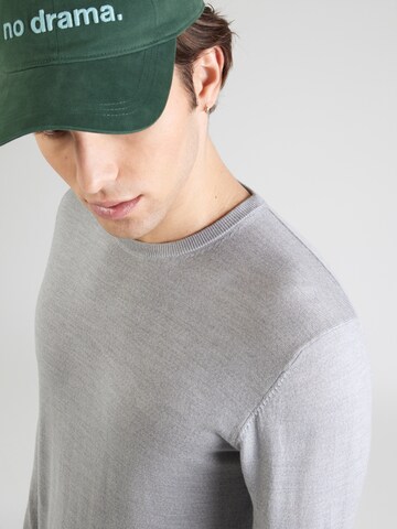Coupe regular Pull-over 'Margrate' Matinique en gris