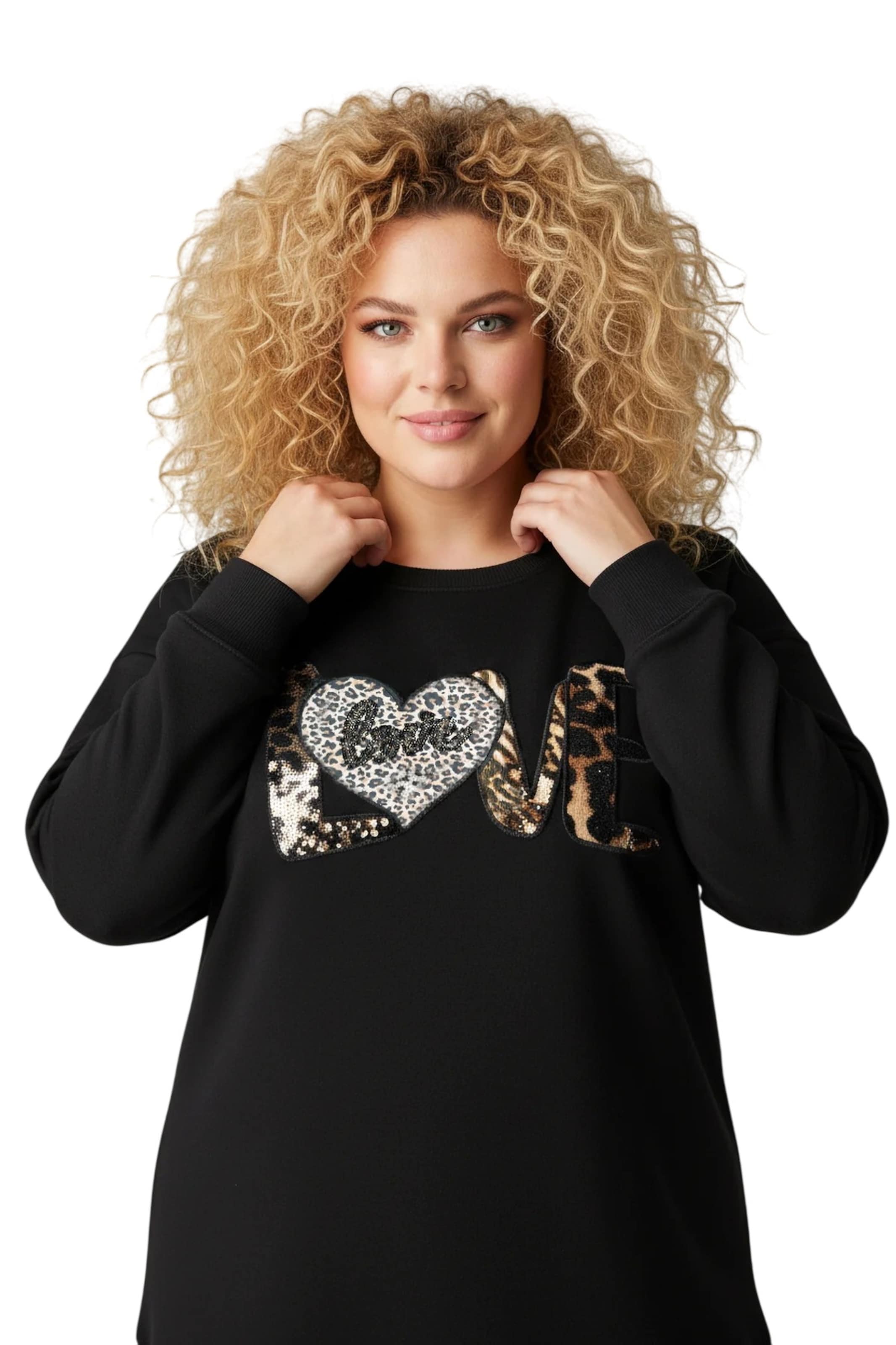 Shape Of You Sweatshirt in Black