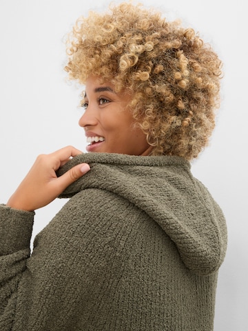 Pullover di bonprix in verde