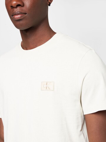 Calvin Klein Jeans T-Shirt in Beige