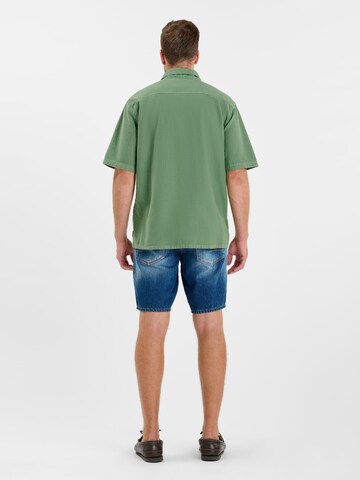 Coupe regular Chemise 'Sulo' Le Temps Des Cerises en vert