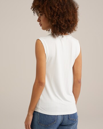 Top di WE Fashion in bianco