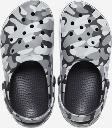 Crocs Buty otwarte w kolorze szary