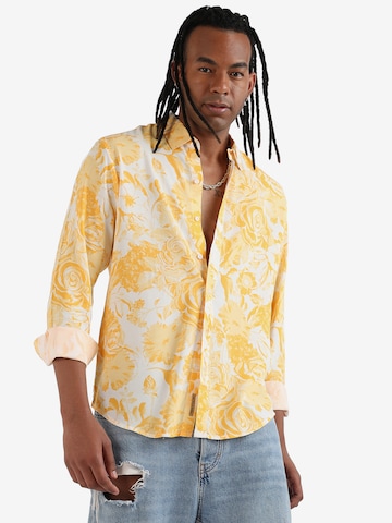 Campus Sutra Regular fit Button Up Shirt ' Brayden ' in Yellow: front