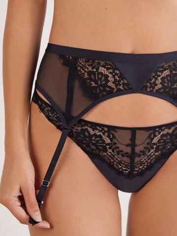 INTIMISSIMI Garter Belt in Black