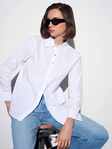 Dilvin Shirt in White
