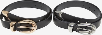 Urban Classics Belt in Black: front